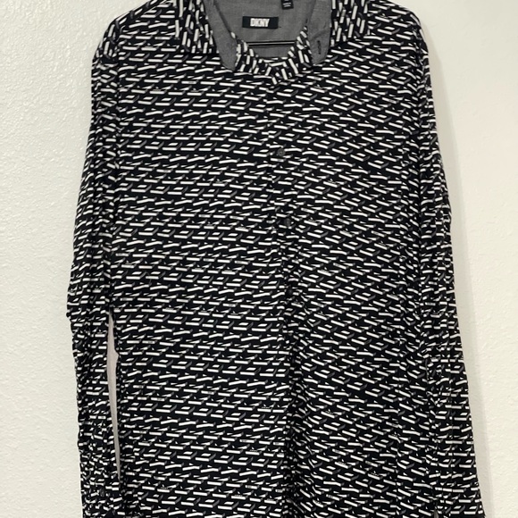 DKNY Men’s Monochrome Geometric Shirt - Picture 1 of 7